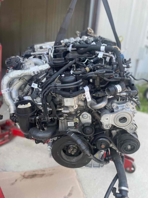 Land Rover 306DT 3.0L V6 Complete Engine - Image 2