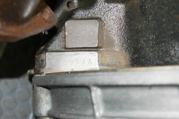 Nissan Skyline GTS-T RB20DET Engine with Transmission - Image 10