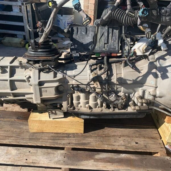 JDM 2UZ Lexus Complete Engine with Transmission - Image 3