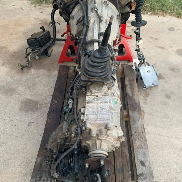 JDM 2UZ Lexus Complete Engine with Transmission - Image 9