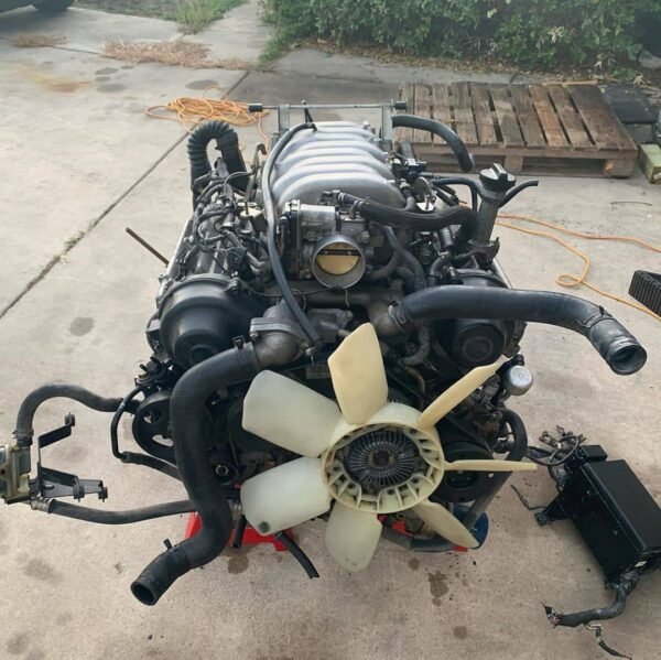 JDM 2UZ Lexus Complete Engine with Transmission - Image 4