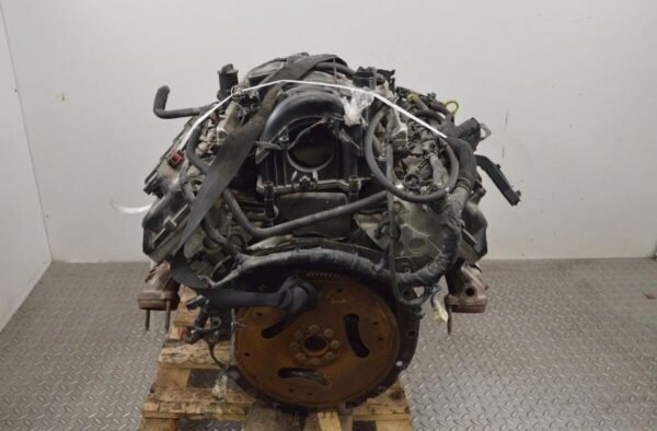 Dodge Challenger 5.7 2017 LHD Engine - Image 3
