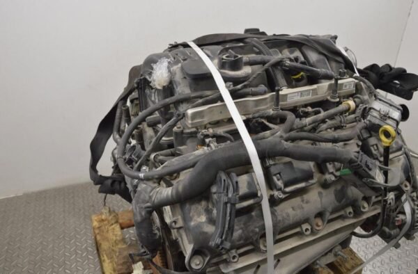 Dodge Challenger 5.7 2017 LHD Engine - Image 2