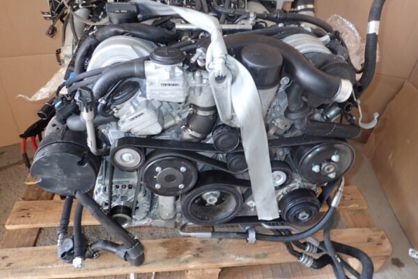 Mercedes M277 V12 (6.0L) Complete Engine with Transmission - Image 3