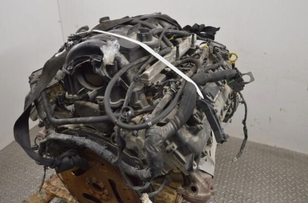 Dodge Challenger 5.7 2017 LHD Engine - Image 4