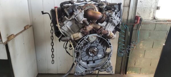 Mercedes-Benz  C-CLASS (W204) - Engine