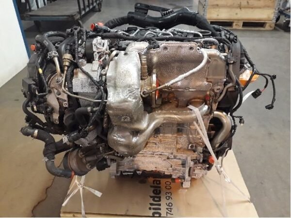 Volvo V90 II Estate D420T8 Engine - Image 4