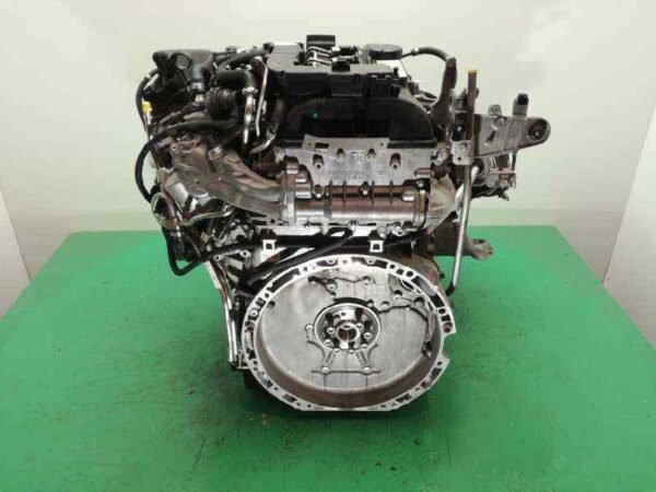 Mercedes-Benz  C-CLASS (W204) - Engine