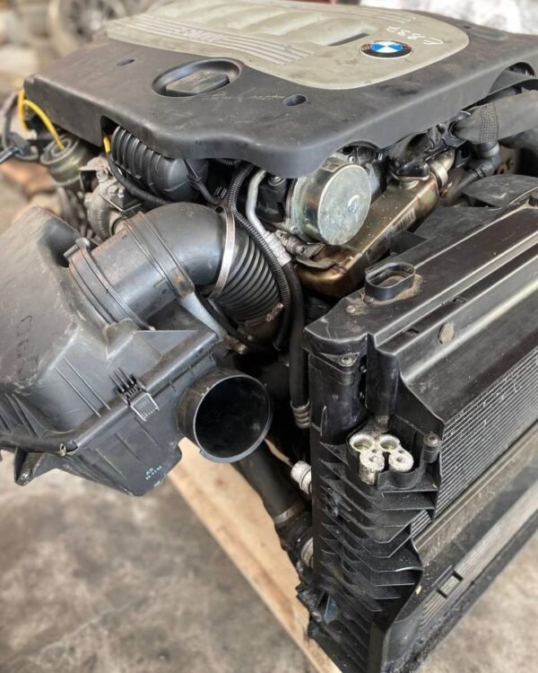 BMW E60 535d (3.0L) 306D4 Complete Engine with Transmission - Image 5