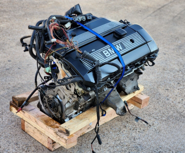BMW M54 3.0L Engine Motor 6 Cylinder Complete with Transmission - Image 5