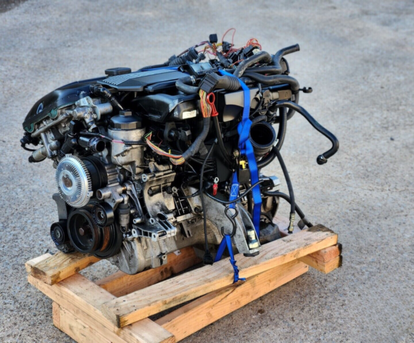 BMW M54 3.0L Engine Motor 6 Cylinder Complete with Transmission - Image 2