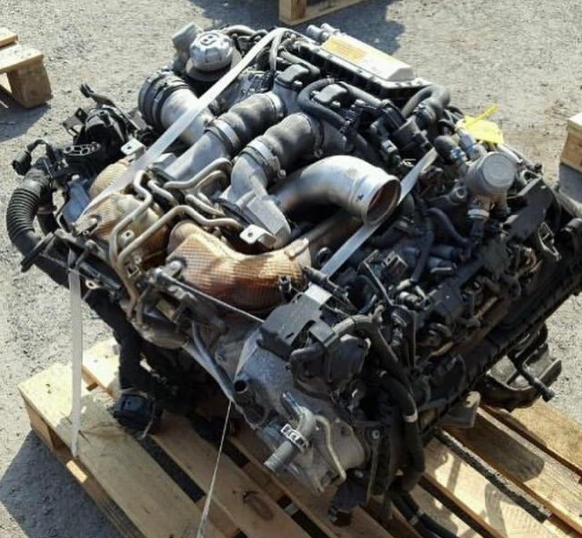 Bentley Continental GT 4.0L V8 Engine - Image 3