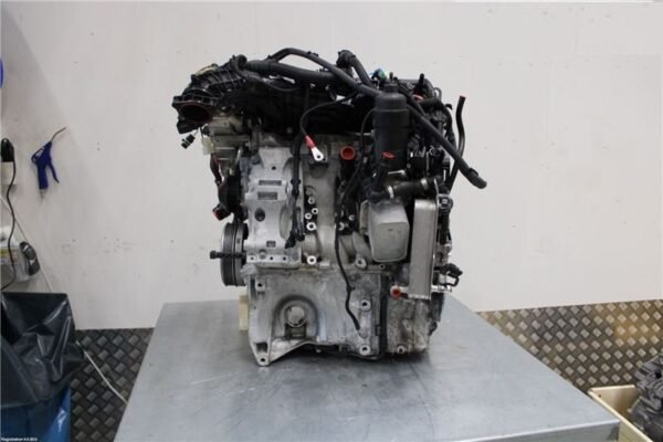 BMW 4 Gran Coupe (F36) - Engine - Image 4