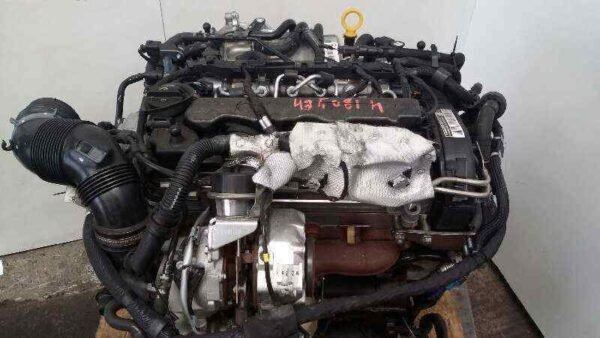 Volkswagen Passat B7 (358) 2.0 TDI Engine - Image 3